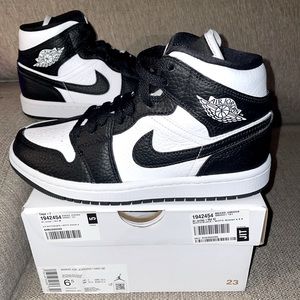 Air Jordan 1 Mid “Split” Black🐼